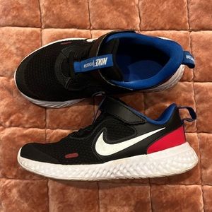 Nike Revolution little kid size 12